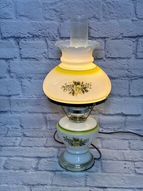 Vintage Gone With The Wind  Hurricane Parlor Lamp 12” Hand Painted Flowers WORKS